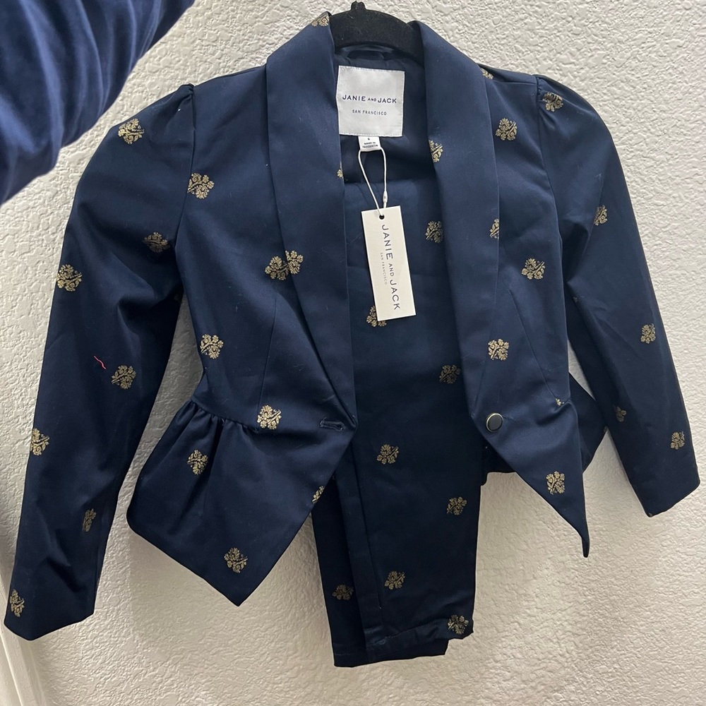 Janie and Jack girls suit